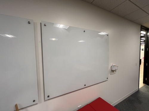 'Clarus' Glass Board - Thumbnail 4