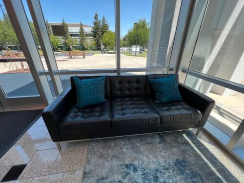 (Replica) Knoll Florence Relaxed Settee Sofa - Thumbnail 2