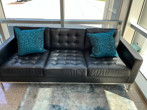 (Replica) Knoll Florence Relaxed Settee Sofa - Thumbnail 3