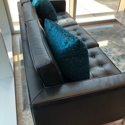 (Replica) Knoll Florence Relaxed Settee Sofa - Thumbnail 5