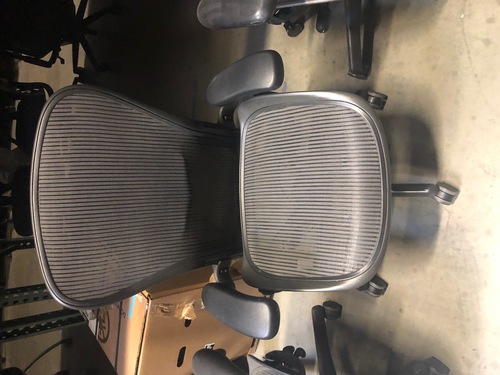 'Aeron' Chair, Size B - Image 1