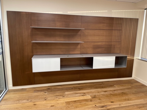 Executive Private Office - Wall Unit - Thumbnail 2