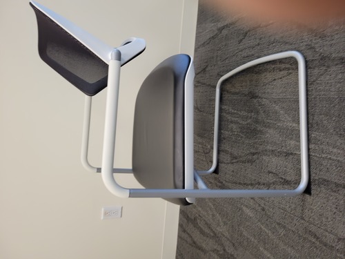 'QiVi' Conference Sled Base Chair - Thumbnail 3