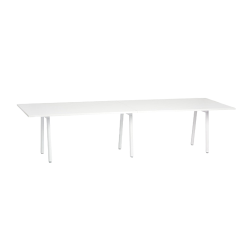 'Series A' Conference Table (124x42) - Image 1
