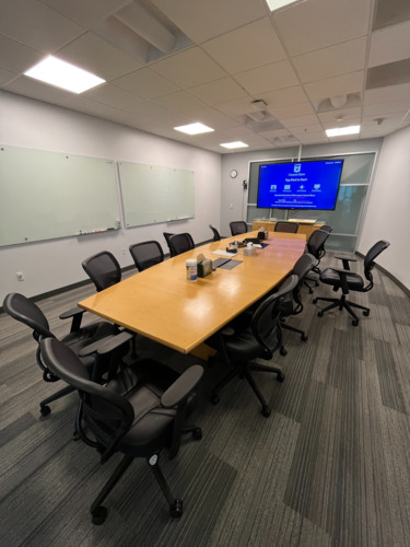 Boat-Shaped Conference Table - Thumbnail 2