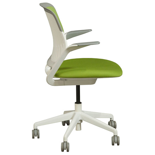 'Cobi' Mesh Back Conference Chair - Thumbnail 4
