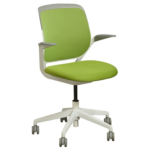 'Cobi' Mesh Back Conference Chair - Image 1