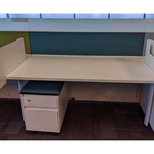 'Answer' Cubicle w/ Glass (5x2.5, Sold in Pods) - Thumbnail 8