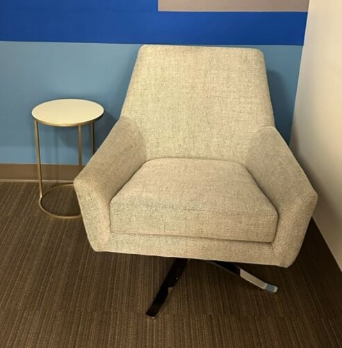 'Lucas' Swivel Chair - Thumbnail 2