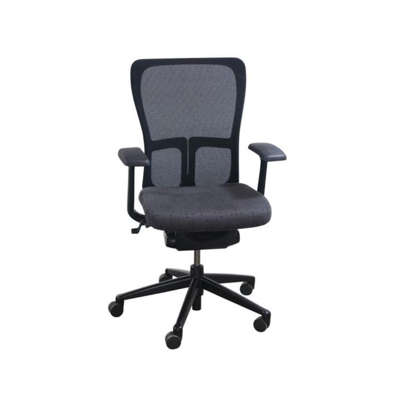'Zody' Conference Chair - Image 1