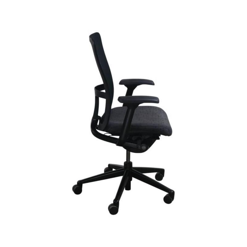 'Zody' Conference Chair - Thumbnail 2