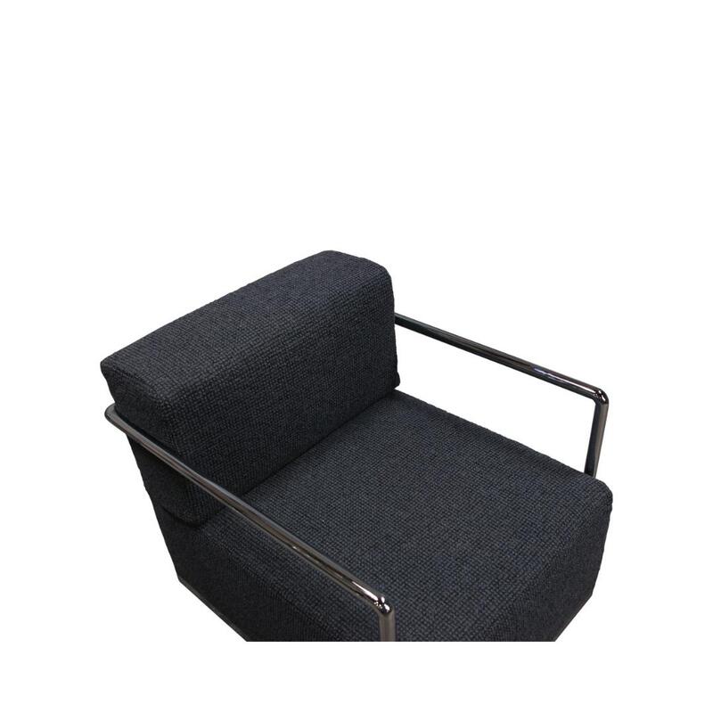 Lounge Chair - Thumbnail 3