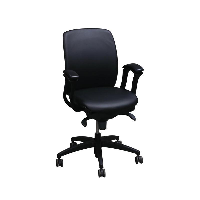 Amicus Synchro PU Leather Conference Chair - Image 1