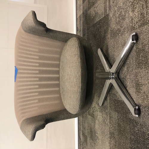 'i2i' Chair - Thumbnail 2