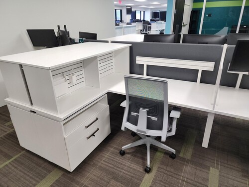 'Be_Hold' Cubicle - Thumbnail 4